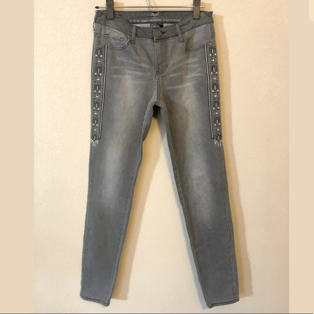 V1969 Italia Giuliana Embroidered Jeans